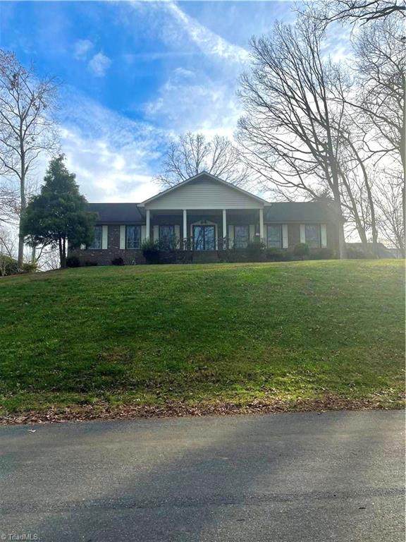 245 Forest Oaks Drive - Photo 1