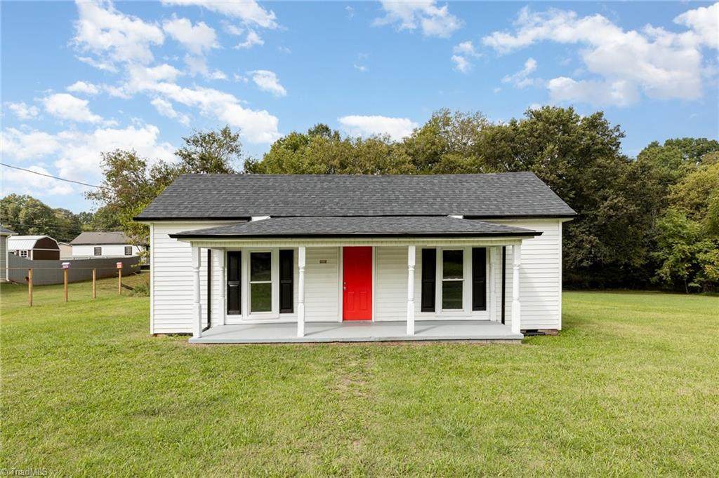 1005 Sharpe Avenue - Photo 1