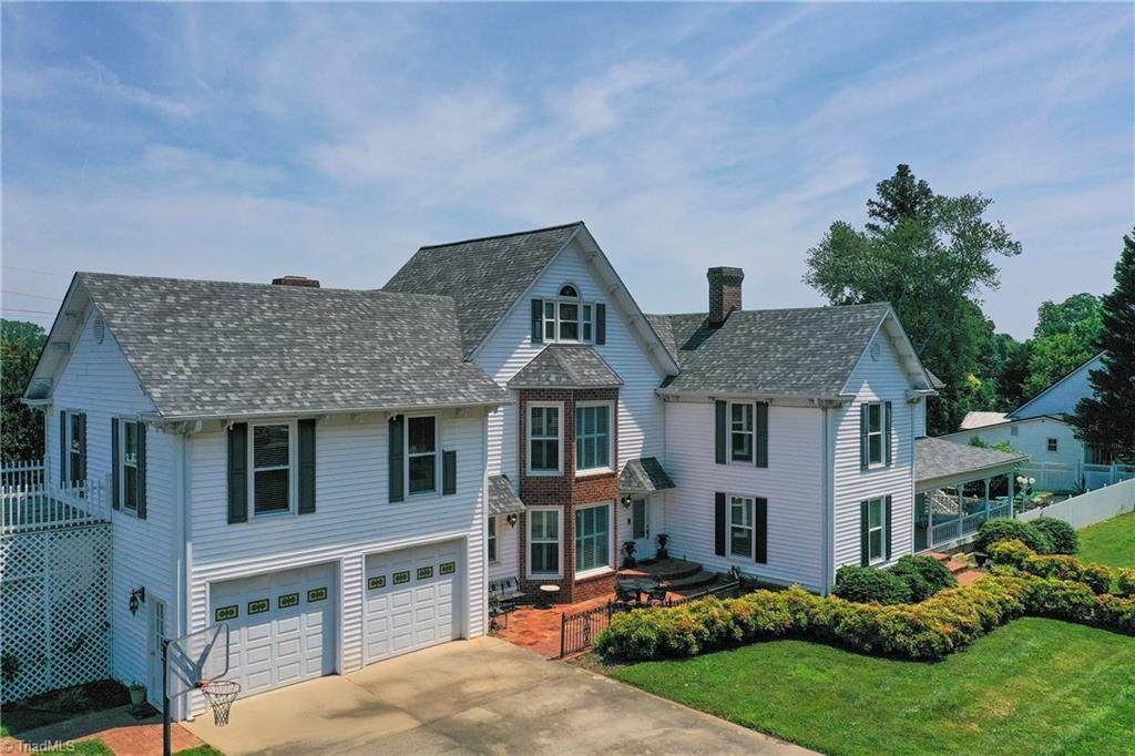 301 Virginia Drive - Photo 1