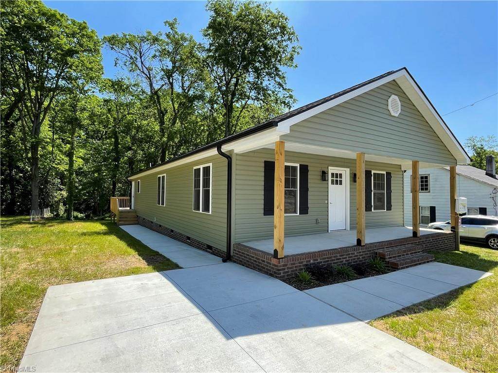 319 3Rd Ave Extension - Photo 1