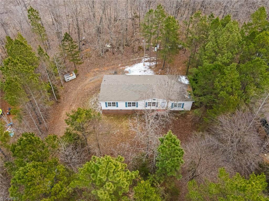 367 Wedgewood Drive - Photo 1