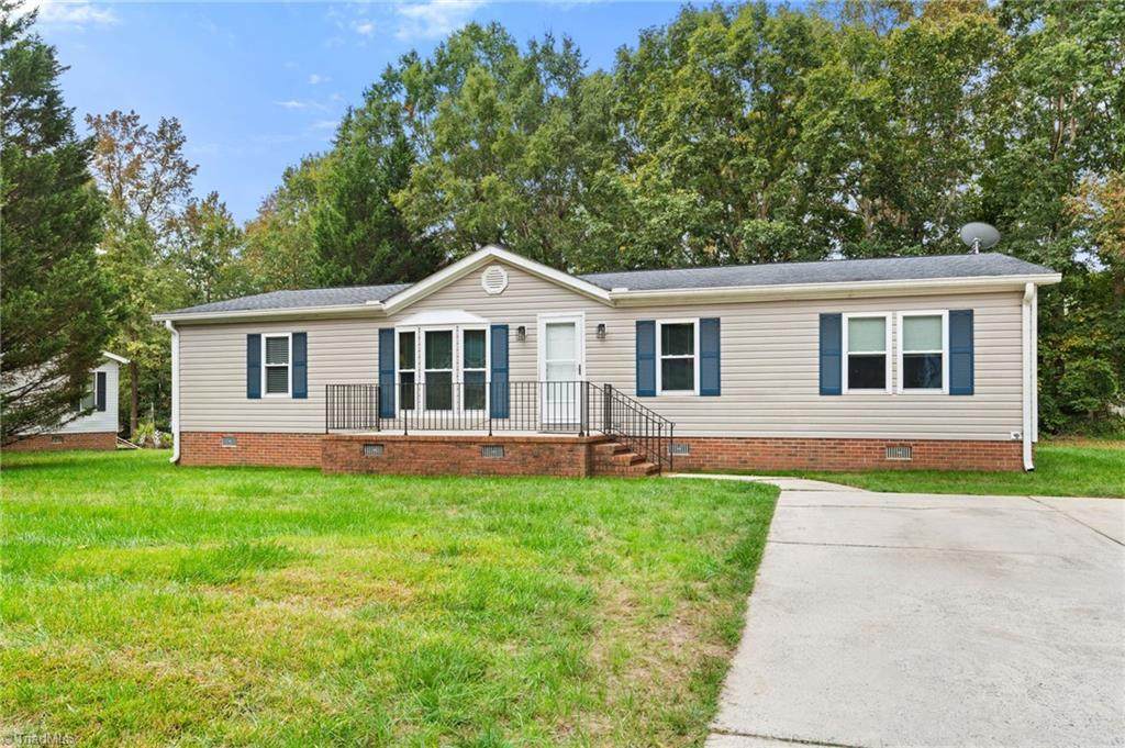 5519 Bridgeway Drive - Photo 1