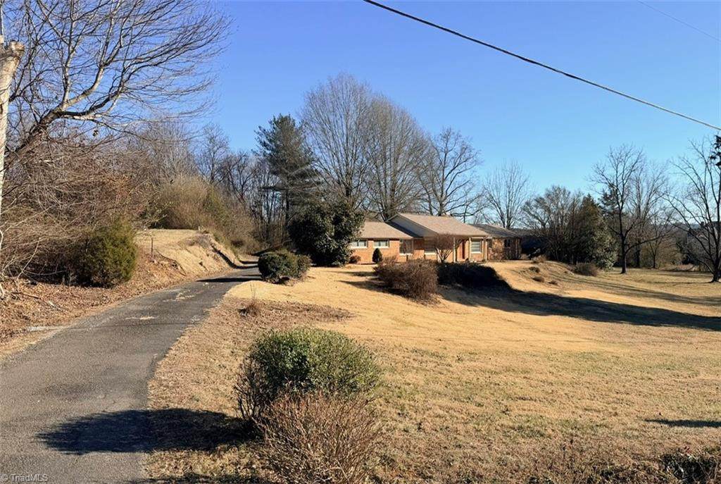 226 White Plains Road - Photo 1