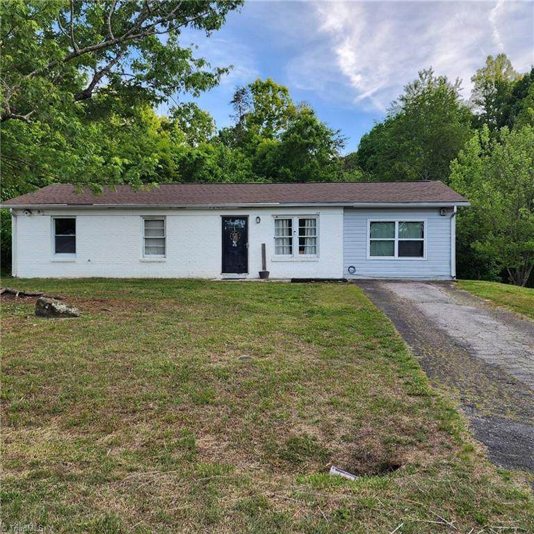 1403 Ballymena Drive - Photo 1