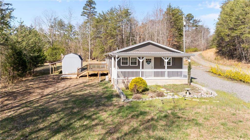 1202 Farm Road - Photo 1