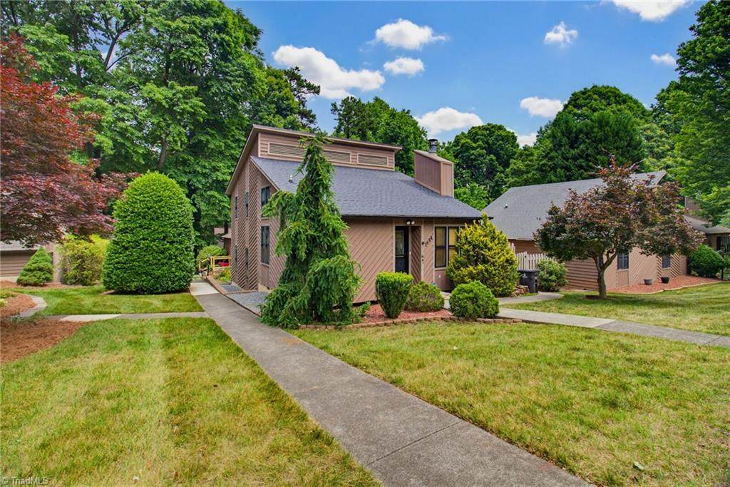 1884 Stonewood Drive - Photo 1