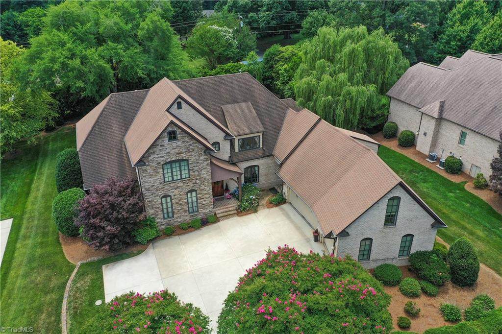 310 James Way - Photo 1