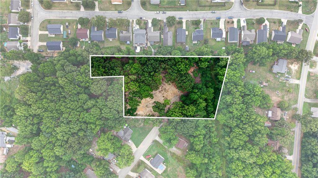 3808 Twin Oak Drive - Photo 1