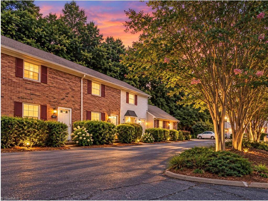 817 Brickwood Court - Photo 1