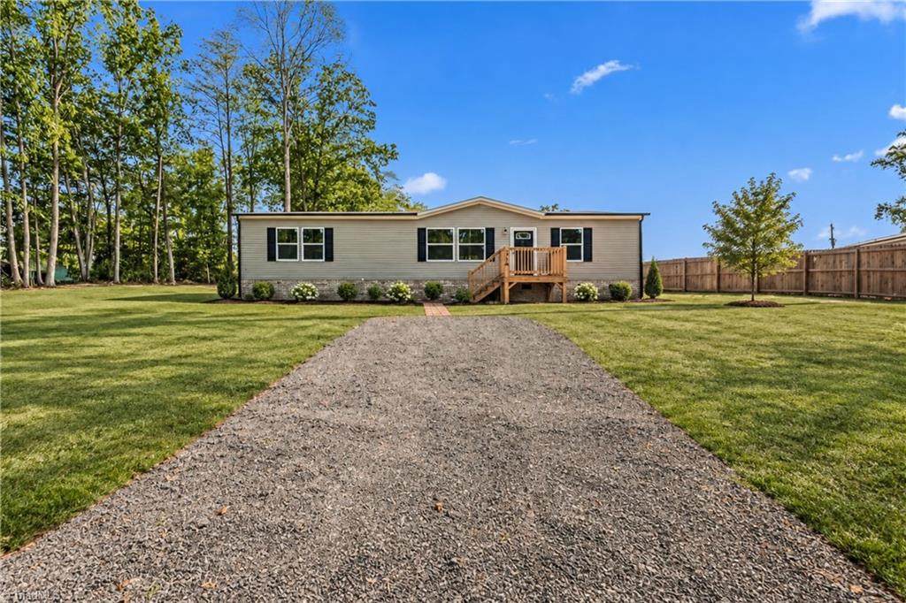 116 Brookfield Drive - Photo 1