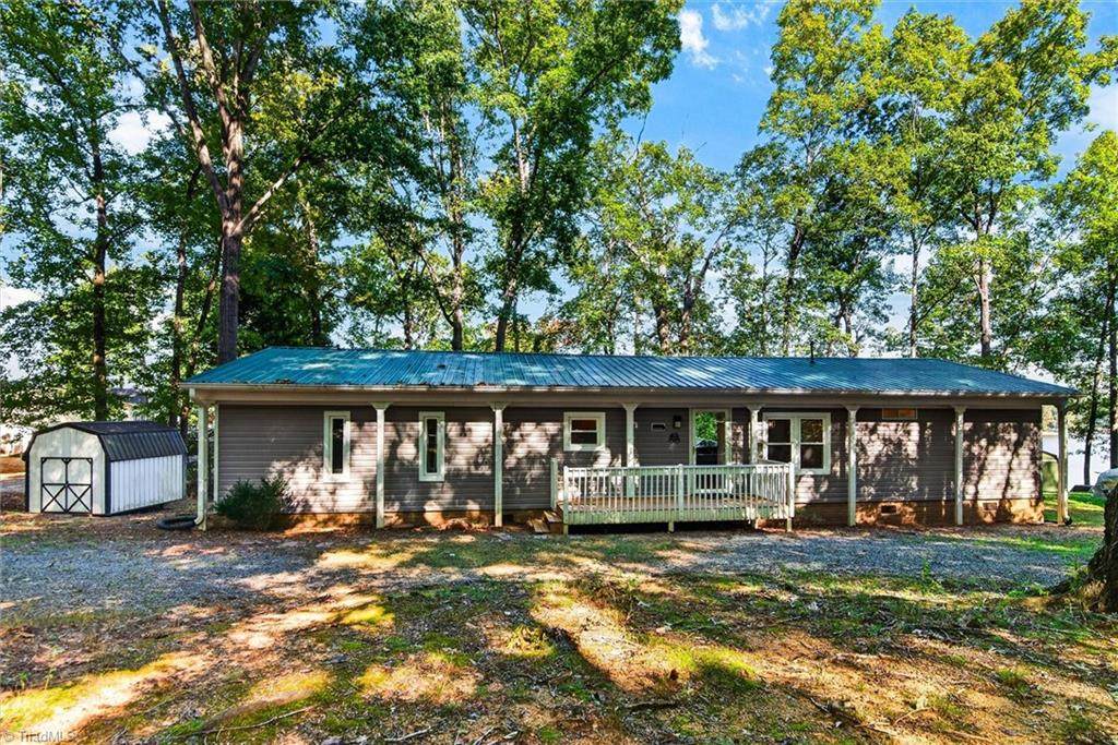 390 Lake Landing Drive - Photo 1