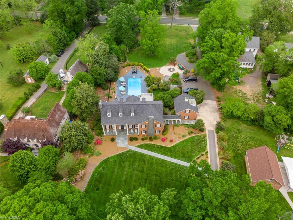 1035 Pee Dee Avenue - Photo 1