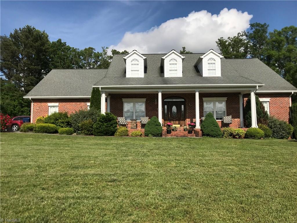 300 Smitheys Country Lane - Photo 1