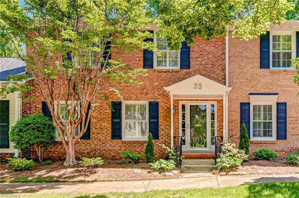 33 Fountain Manor Drive - Photo 1