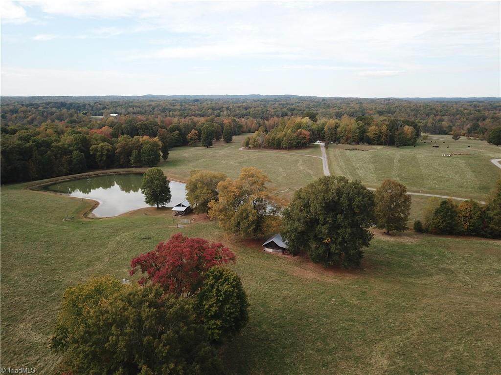 600 Roberts Road - Photo 1