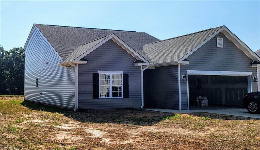 4871 Seven Hills Road - Photo 1