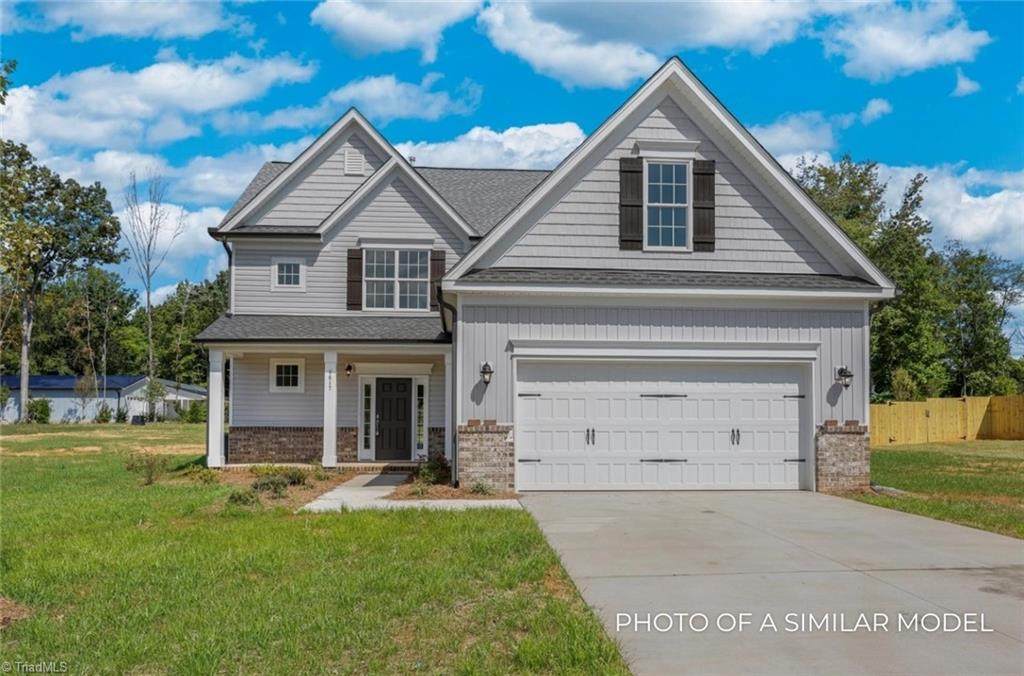 125 Wade Eaton Drive - Photo 1