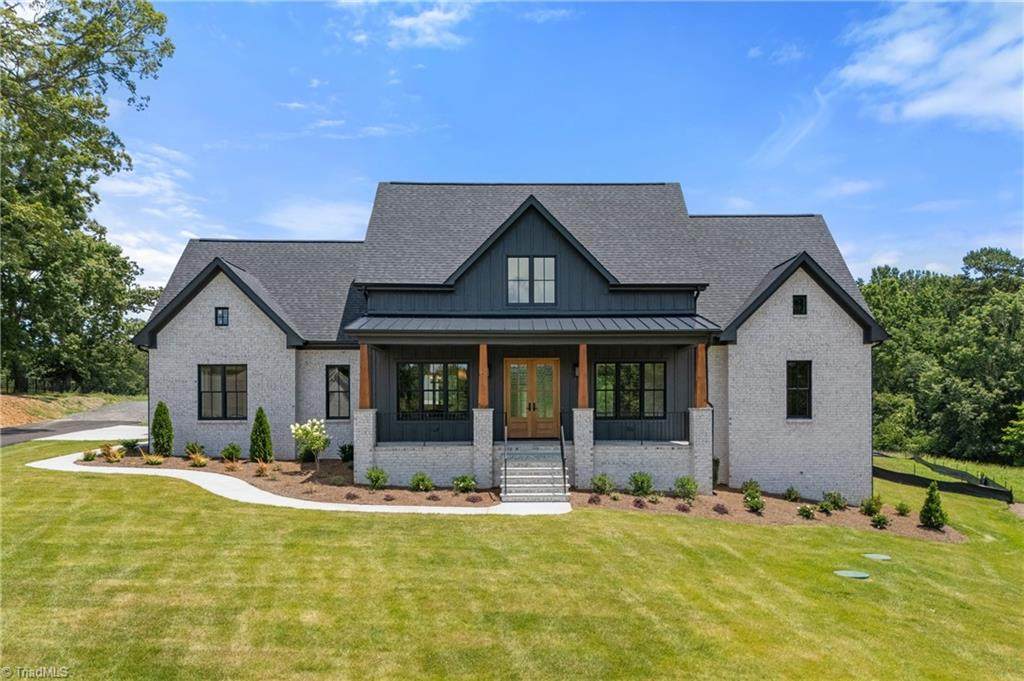 373 Lissara Lodge Drive - Photo 1