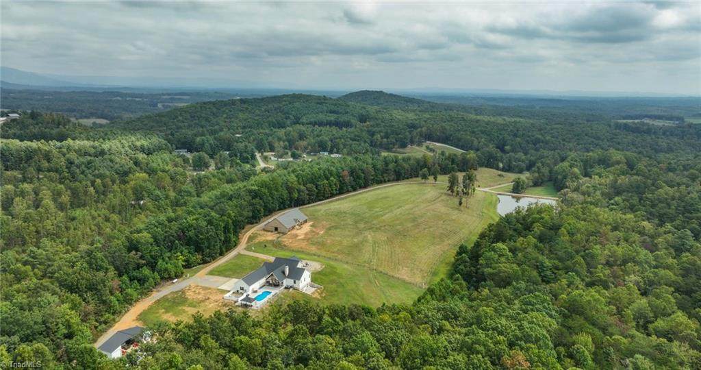 204 Violet Ridge Trail - Photo 1