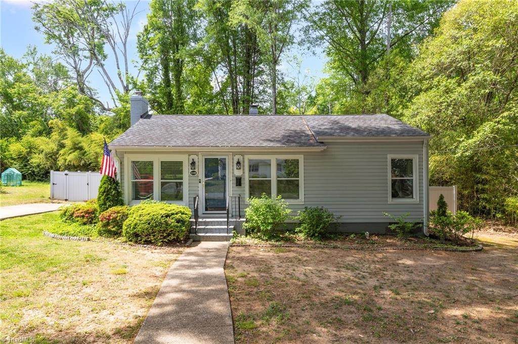 2109 Cleburne Street - Photo 1