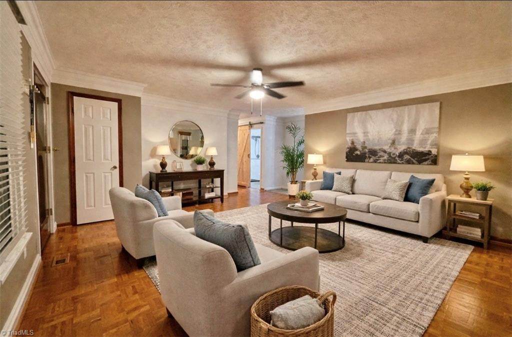 144 Strawberry Lane - Photo 1