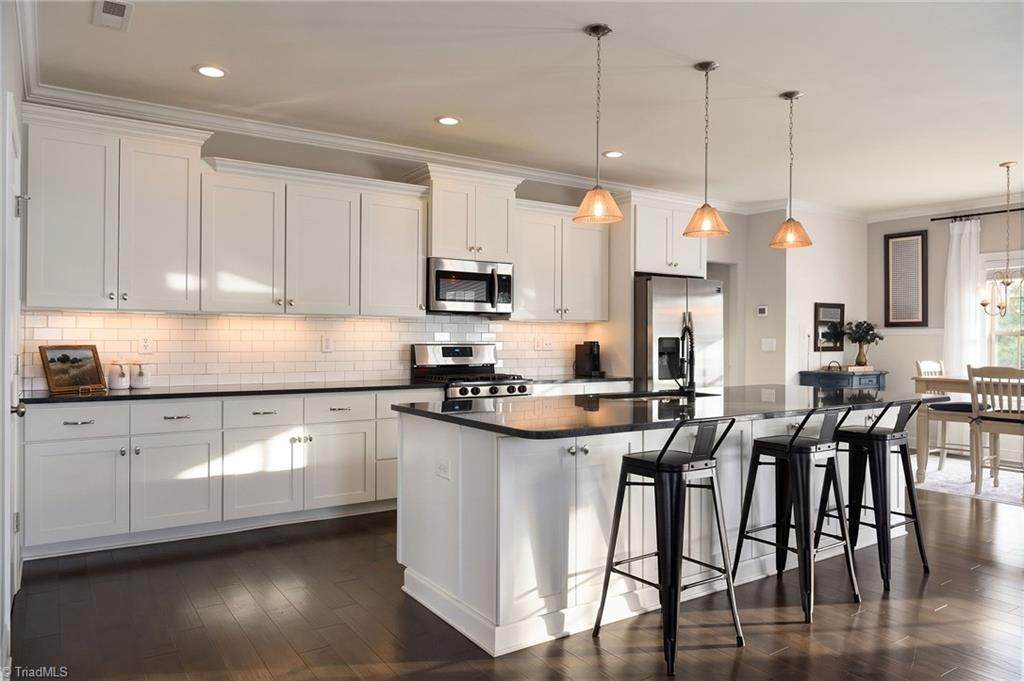 488 Dorchester Street - Photo 1