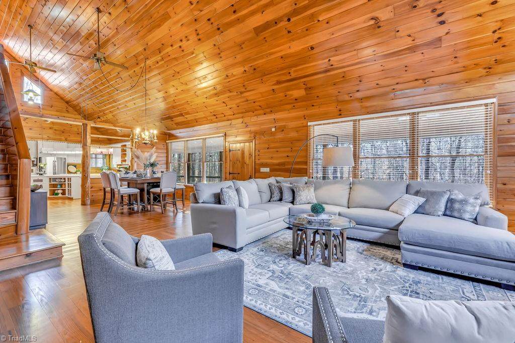 8230 Rolen Acres Court - Photo 1