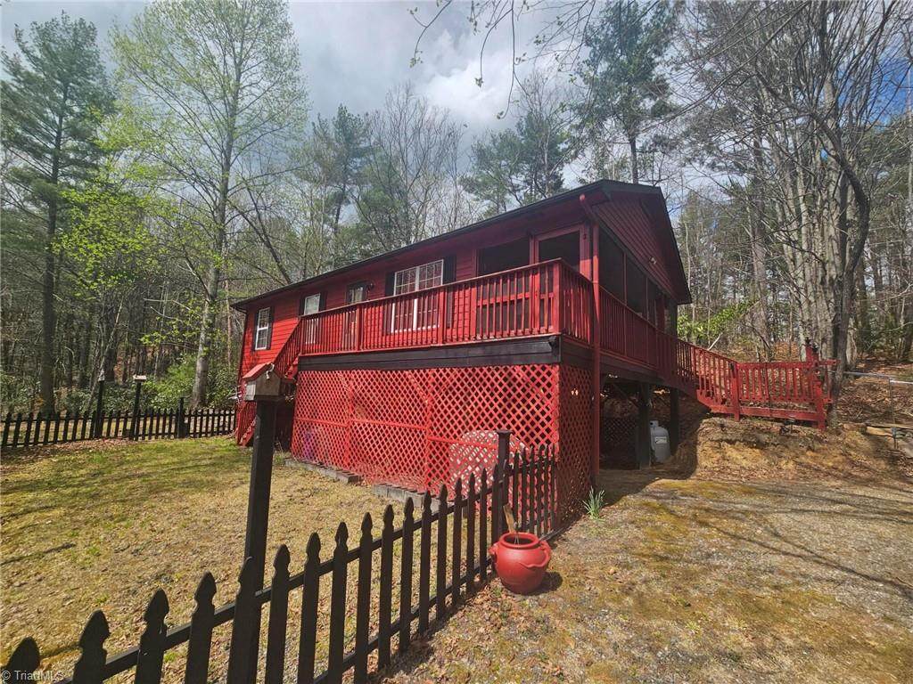582 Deer Crossing Lane - Photo 1