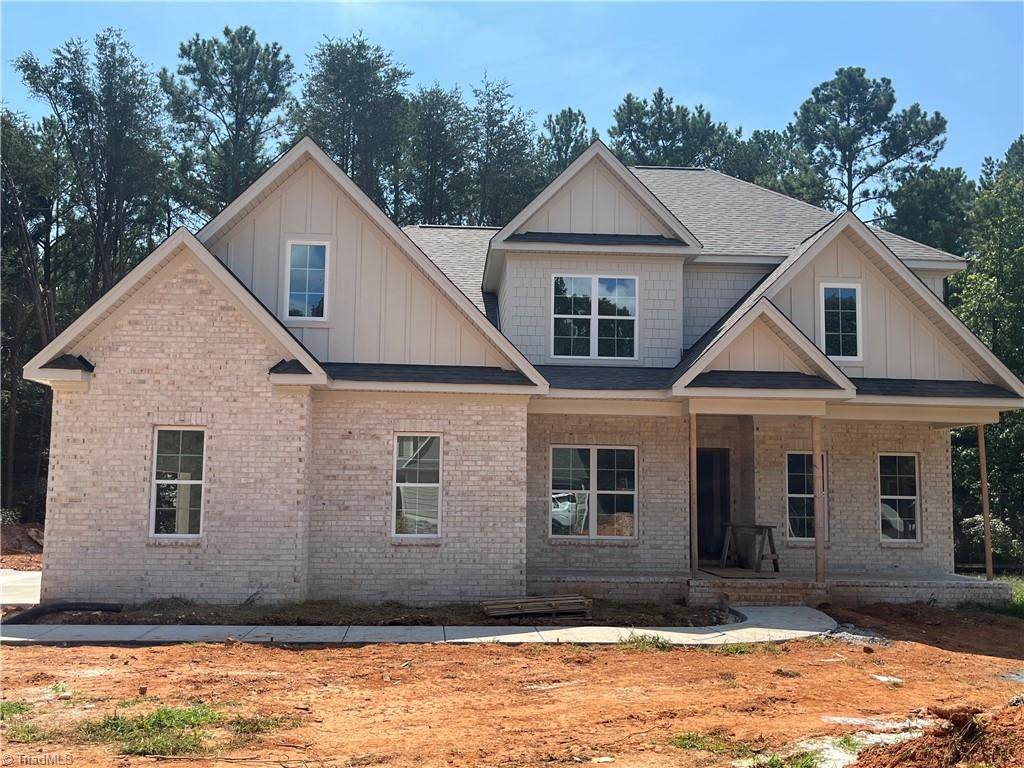 1870 Woodstock Road - Photo 1