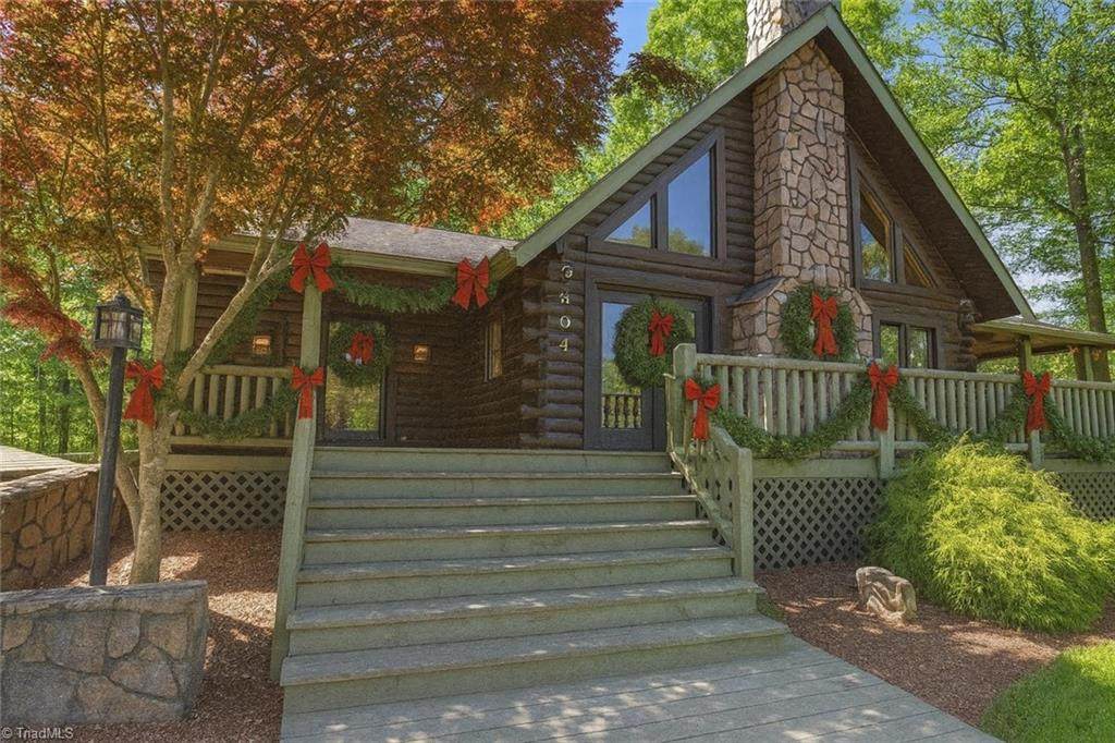 2404 Hunters Ridge Drive - Photo 1