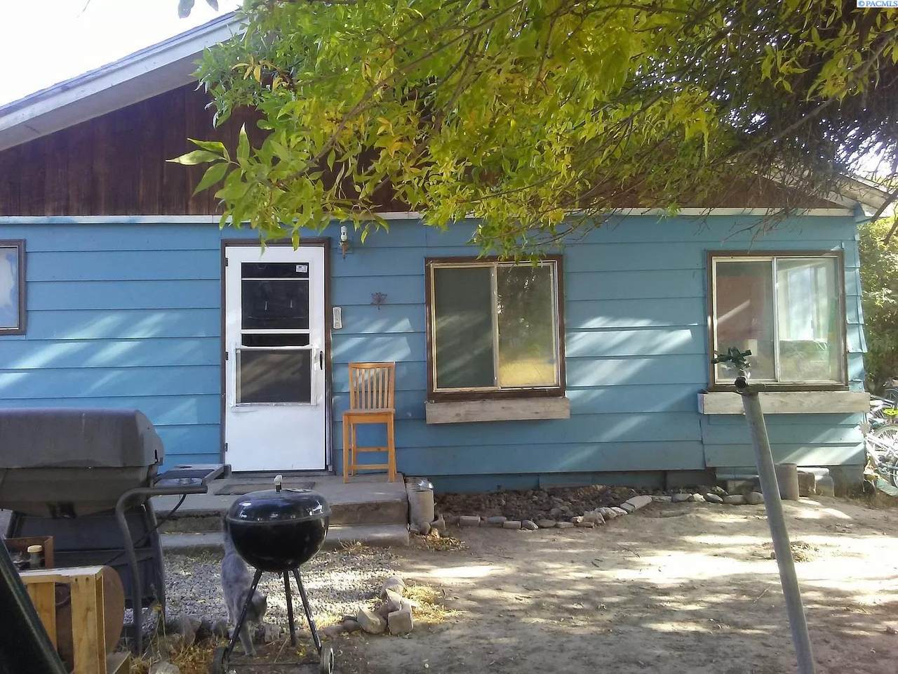 702 Garfield - Photo 1