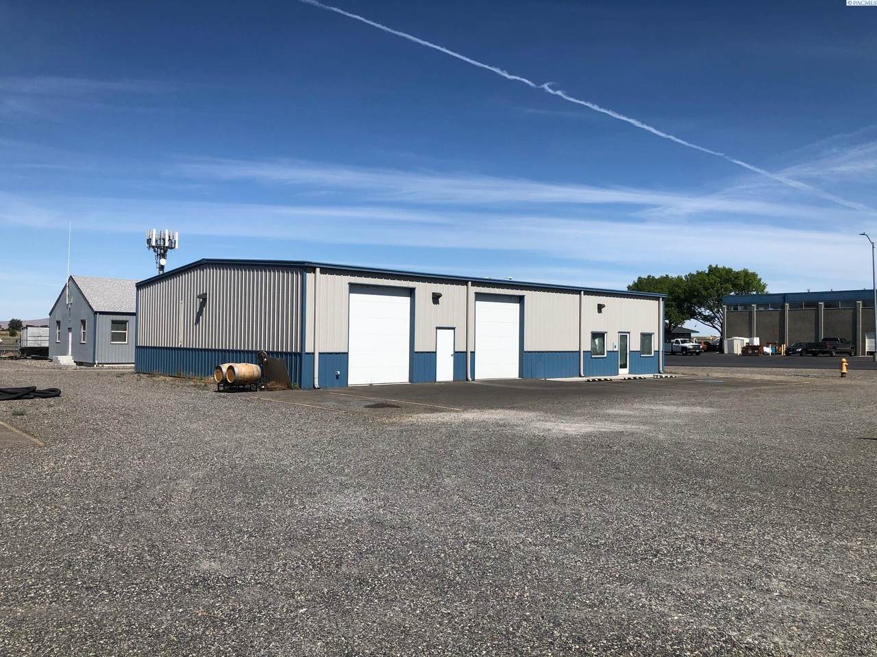 1887 Terminal Dr - Photo 1