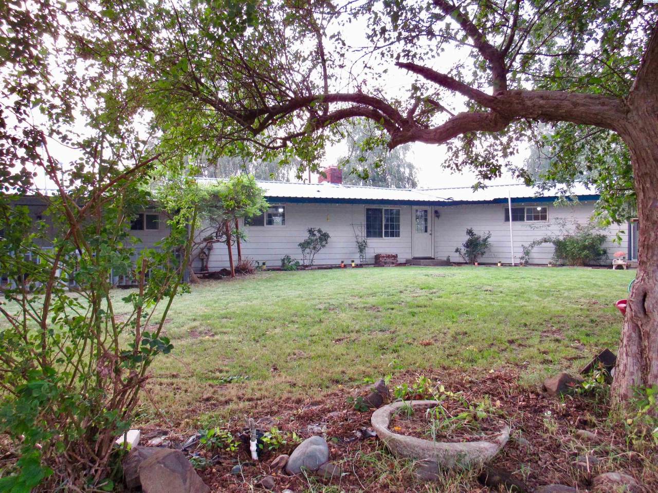 1402 Weirman Rd. - Photo 1