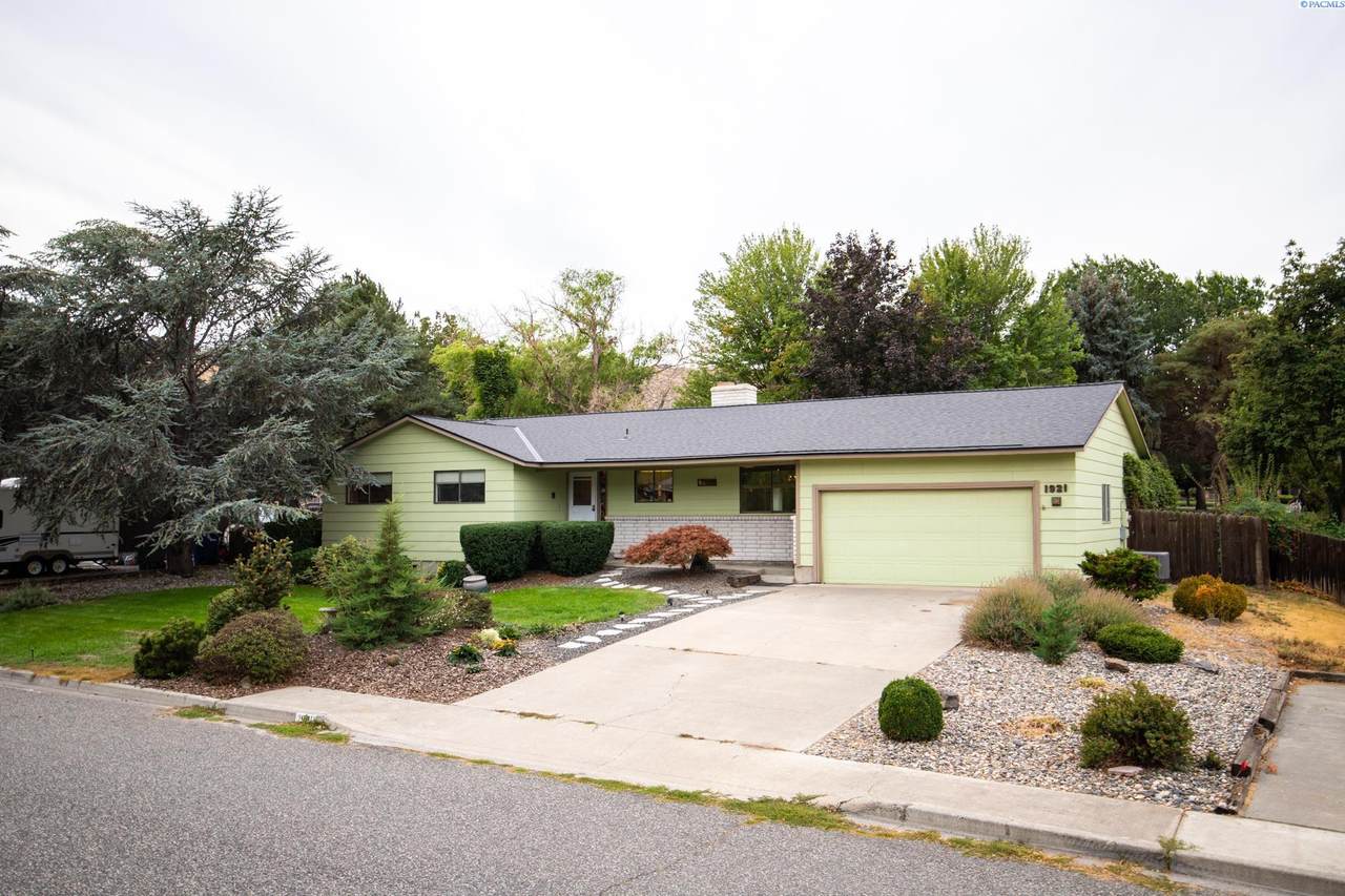 1921 Orchard Way - Photo 1