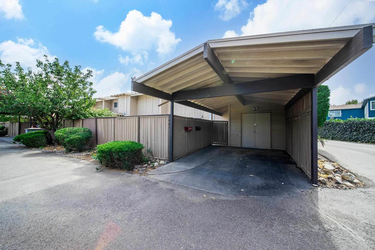 1661 Mowry - Photo 1