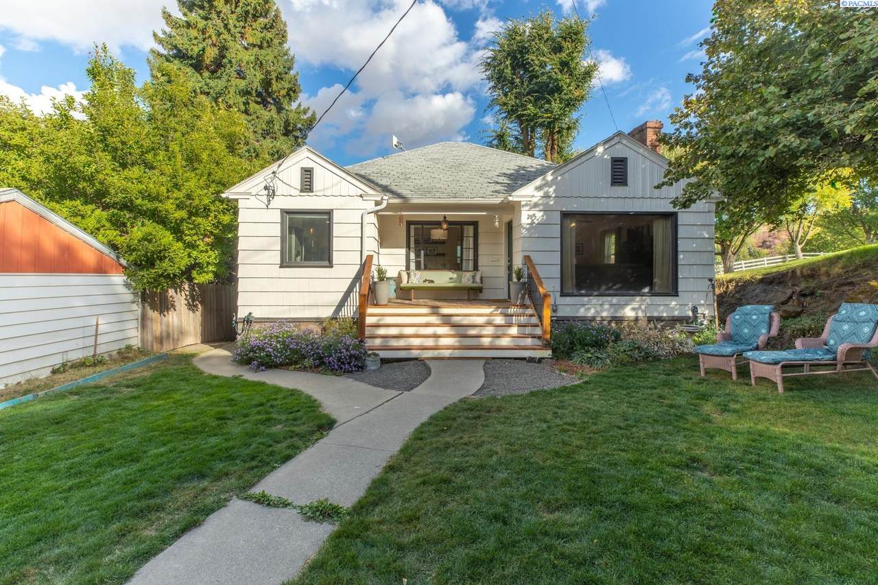 1015 Meadow Street - Photo 1