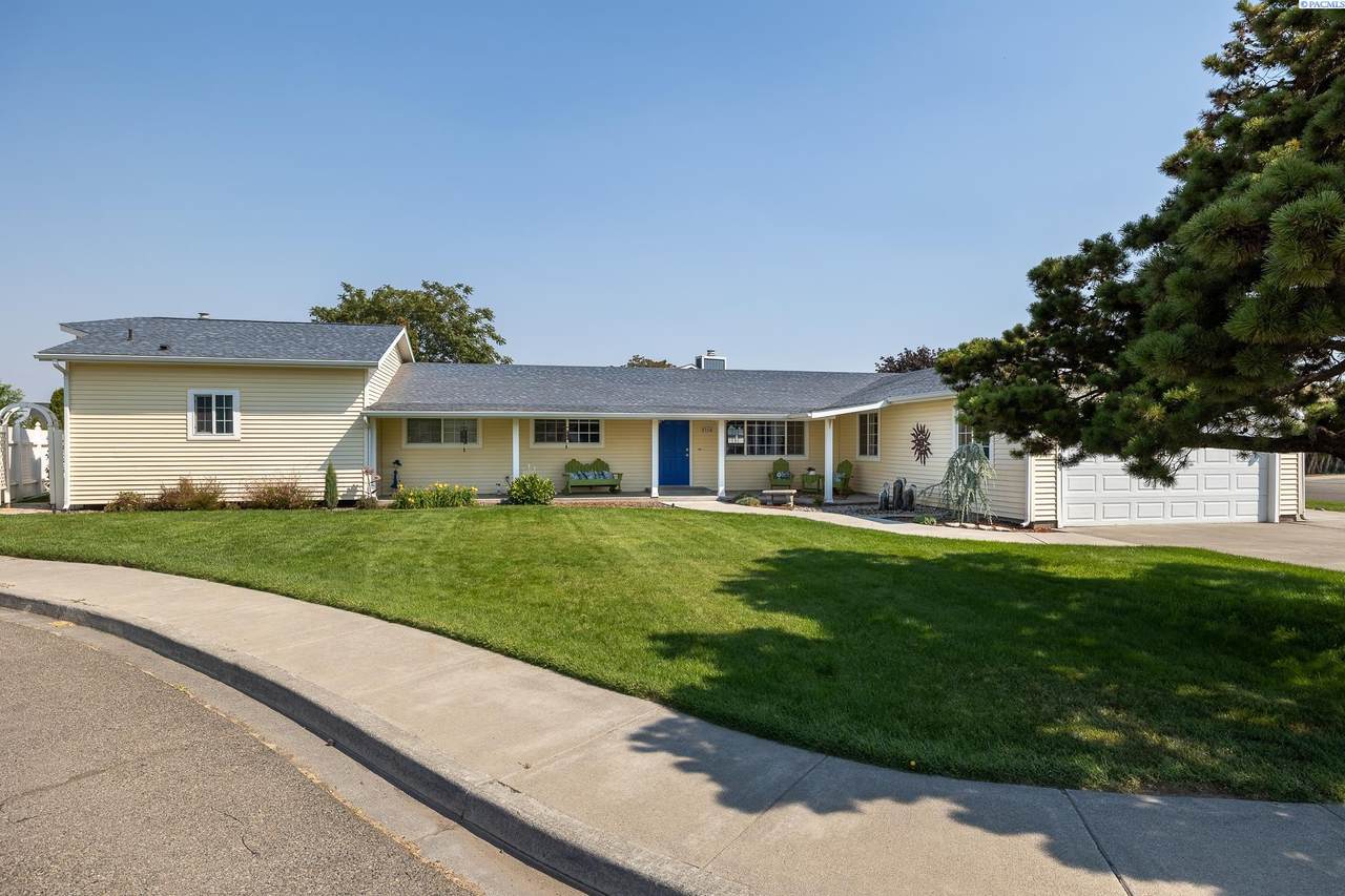 4704 4th Ct. - Photo 1