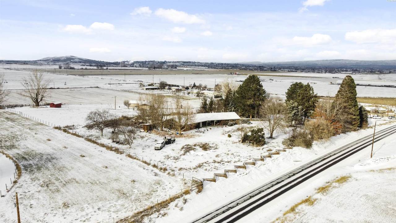 1810 Waneta Rd - Photo 1