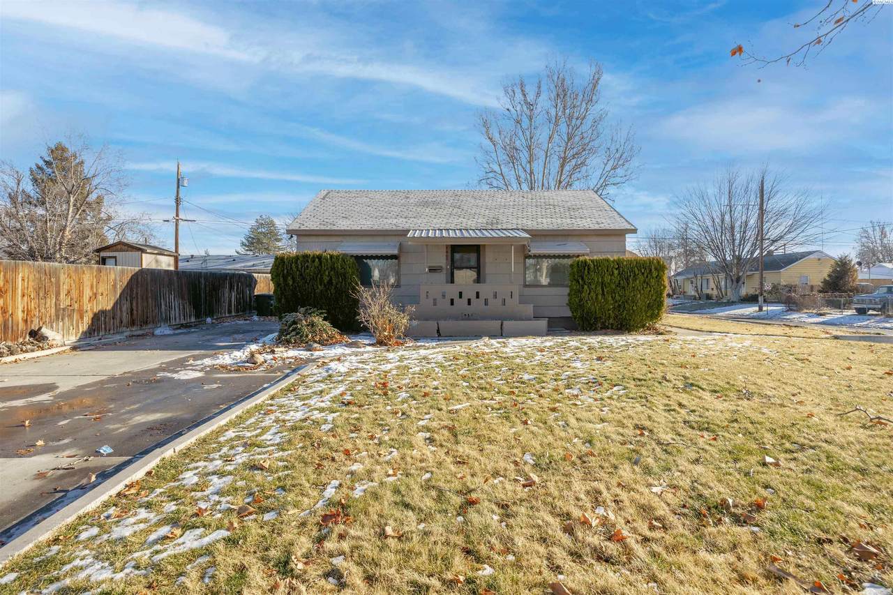 1400 Marshall Ave. - Photo 1
