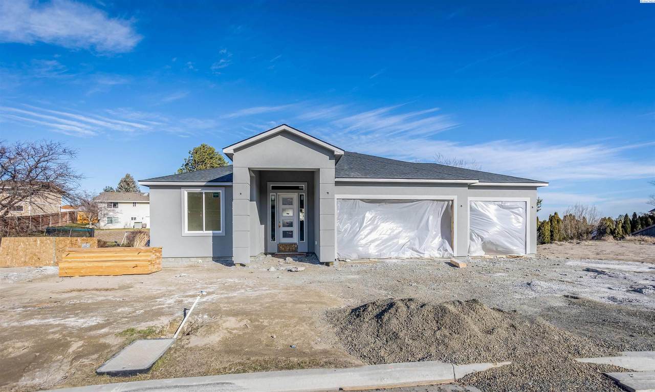 2304 42nd Court - Photo 1