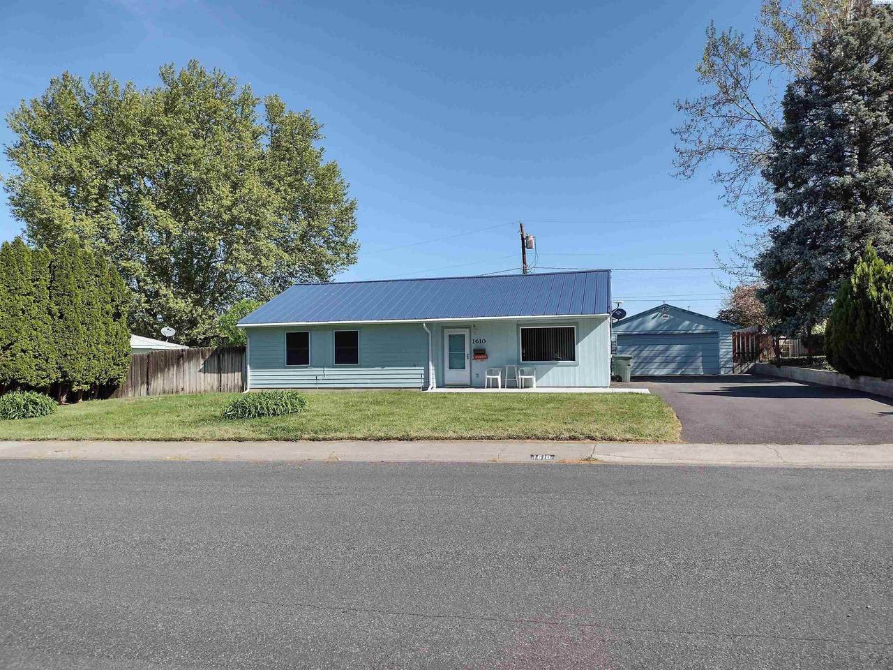 1610 Turner St - Photo 1