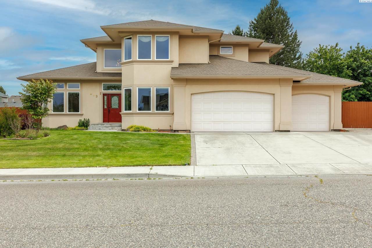 219 Windwood Ln - Photo 1