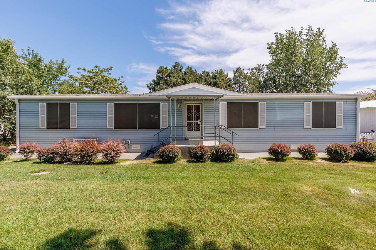 9407 Lexington St - Photo 1