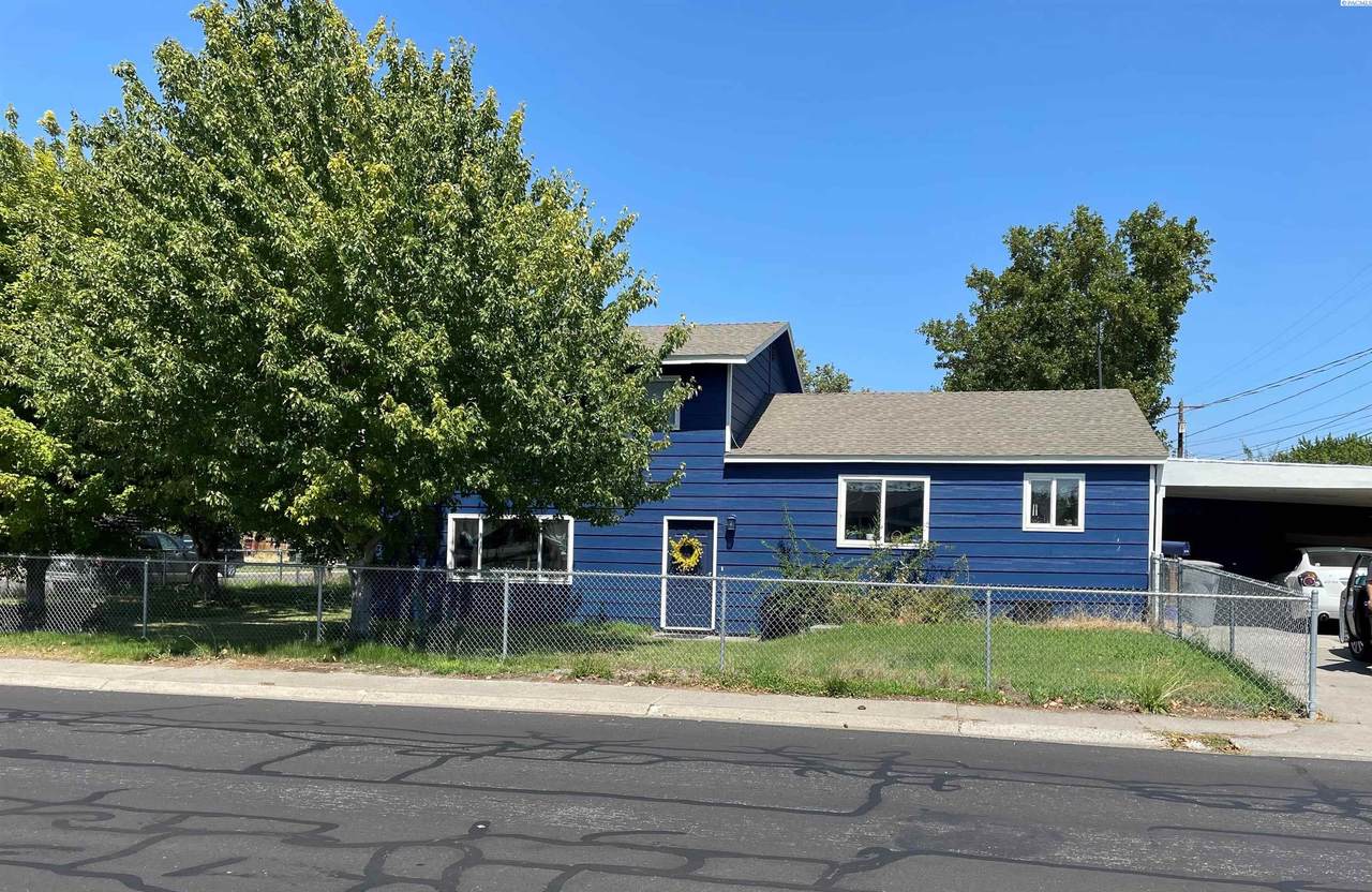 1608 Lee Blvd - Photo 1