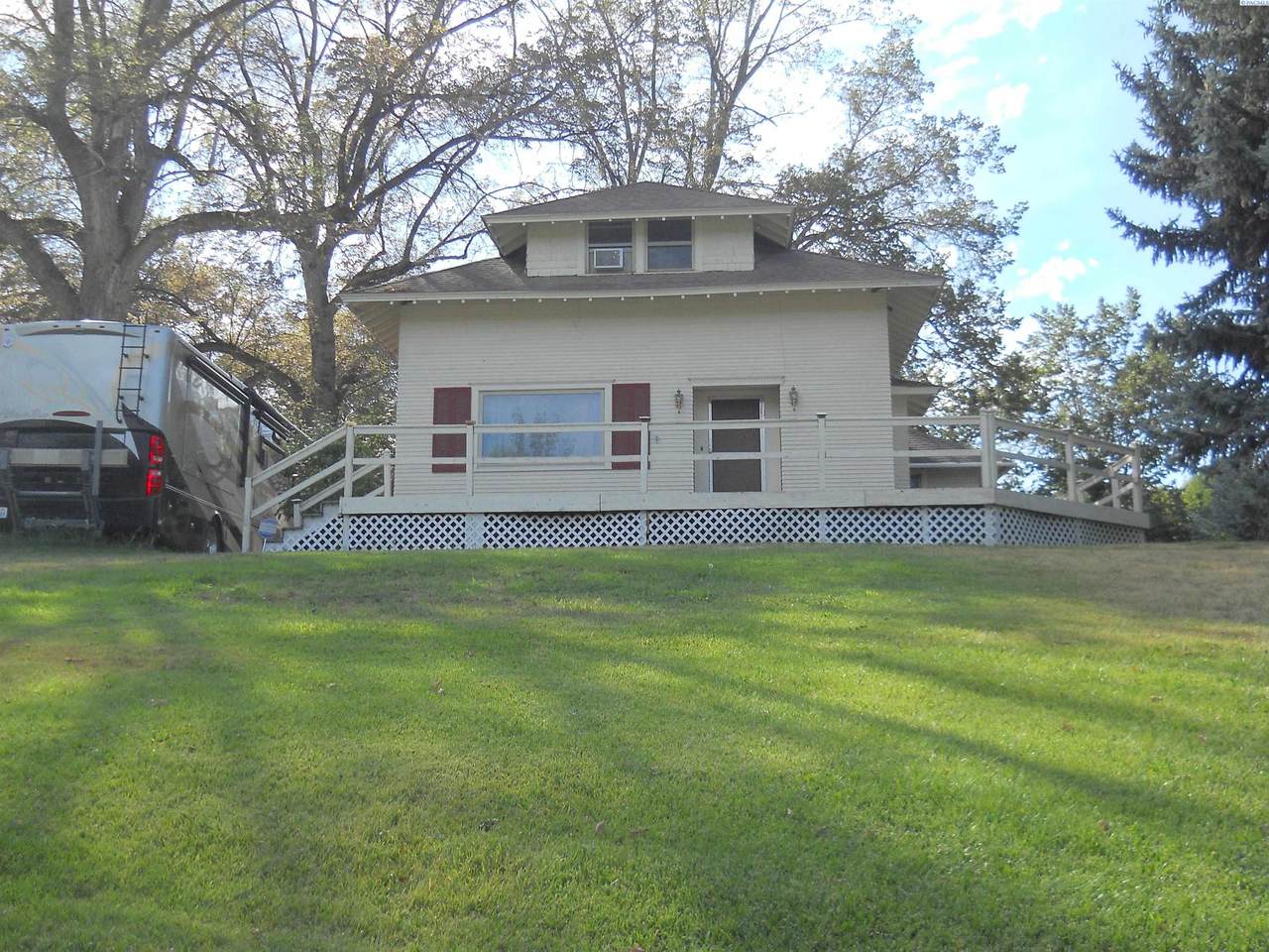 605 Park Drive - Photo 1