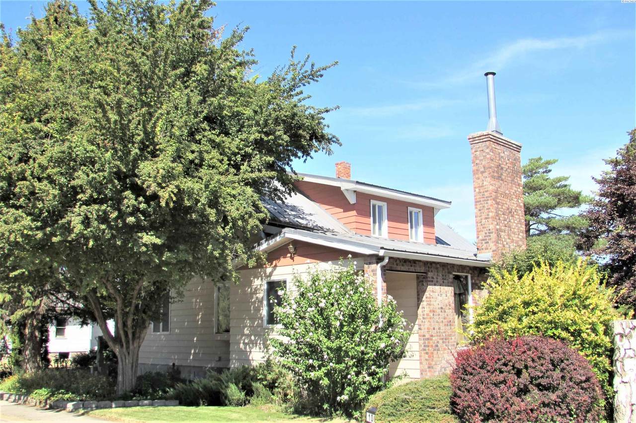 106 Margin St - Photo 1