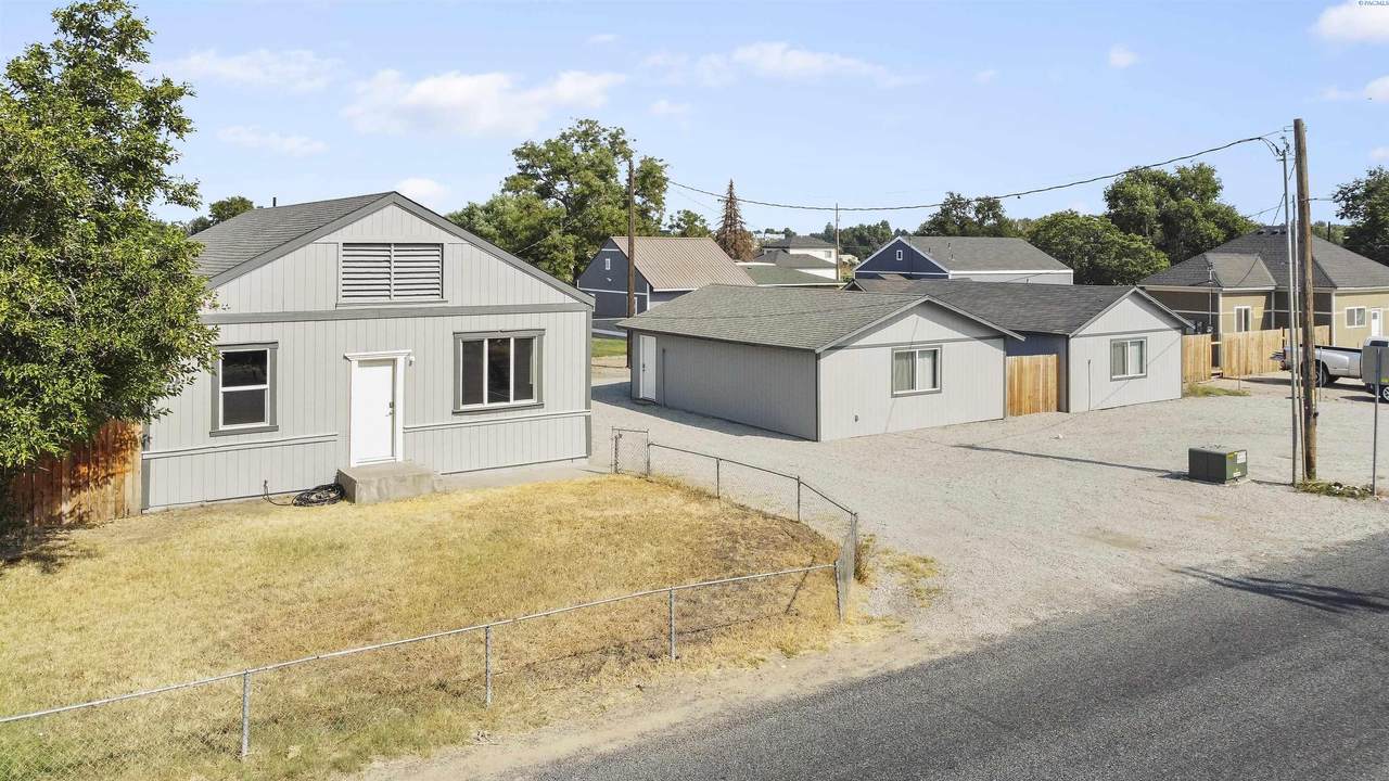 607 19th Avenue - Photo 1