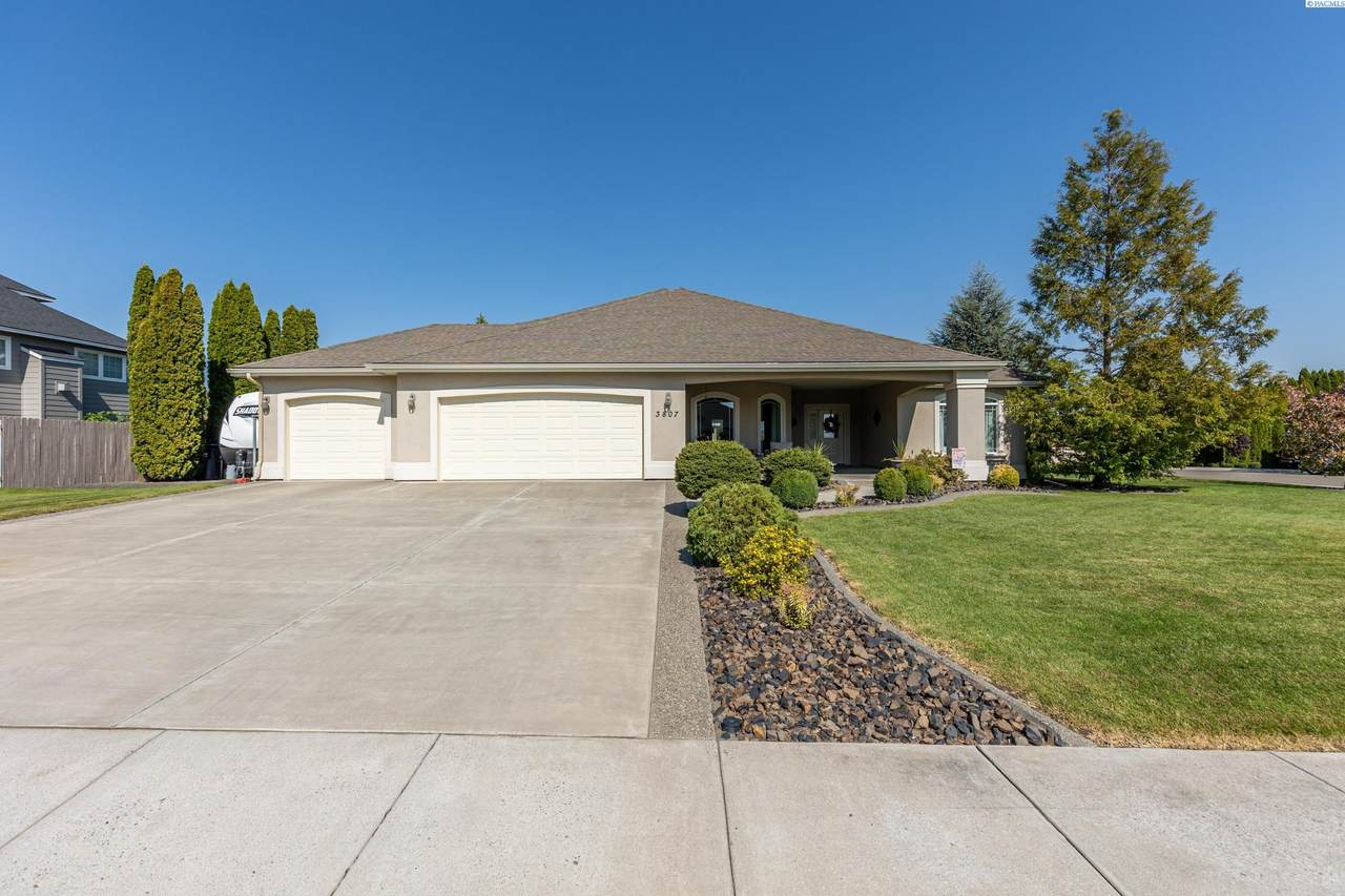 3807 Sedona Drive - Photo 1