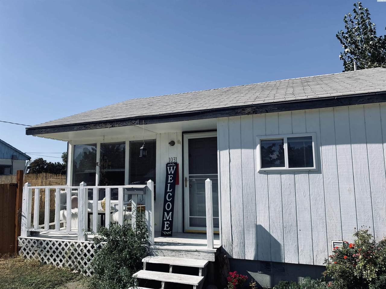 1031 Wright - Photo 1
