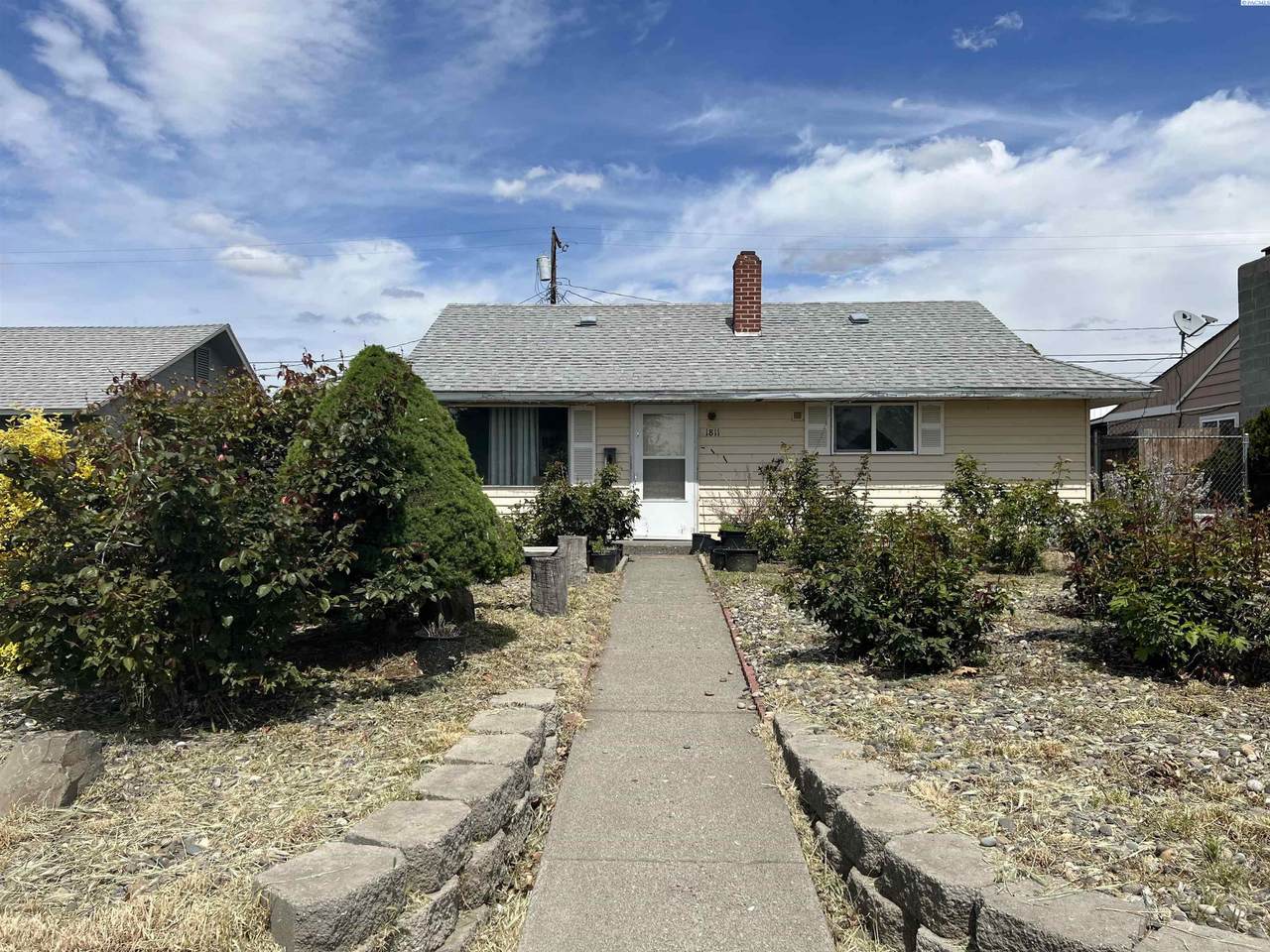 1811 Shoshone St. - Photo 1